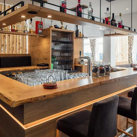 فندق Garni Panorama سيرفاوس